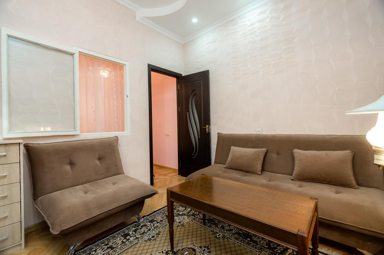 Apartamento Gabi'S House Tiflis Exterior foto
